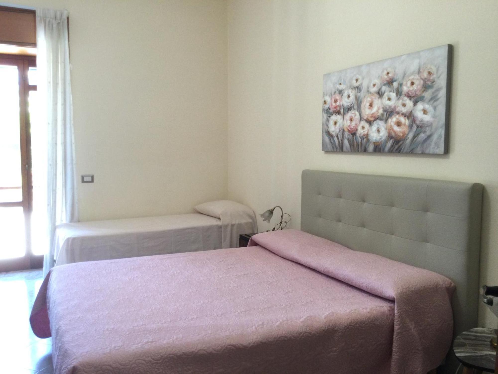 Oplontis' Garden - Holiday Apartment Near Pompeii Торре-Аннунциата Экстерьер фото